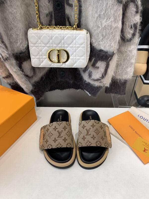 LV Men's Slippers 144